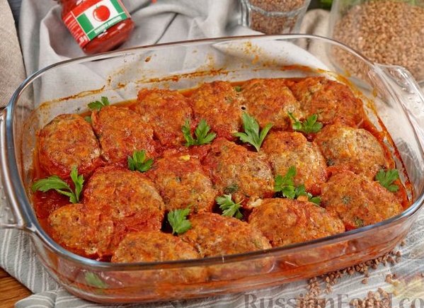Котлеты с мясом и гречкой в мультиварке на обед или ужин