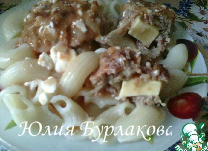 Мясные котлеты с кабачком и моцареллой и гречка на гарнир в мультиварке на обед или ужин